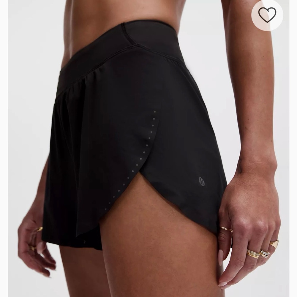 Lululemon Fast and Free High Rise Classic Split Short 3”